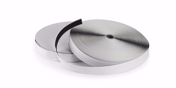 不干胶魔术贴的染色工艺特点是什么